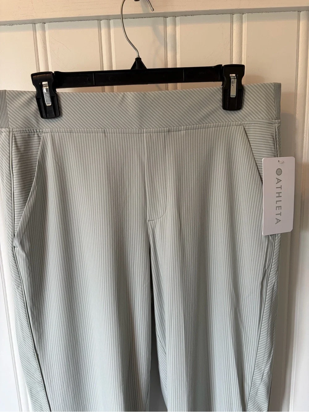 NWT Athleta Brooklyn Textured Ankle Pants Sage Green Travel Pull-On Size 10